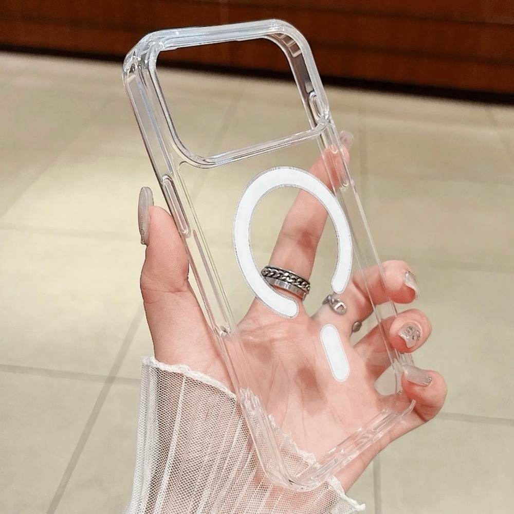 iPhone 17 Pro Case Transparent